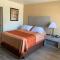Redwood Inn