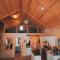 Denali Wild Stay - Bear Cabin with Hot Tub and Free Wifi, Private, sleep 6