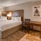 Best Western Plus Longbranch Hotel & Convention Center - Cedar Rapids