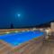 Villa Verde - Heated Pool with Stunning Views, by ZanteWize - Kallithea