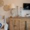 Dandy Villas Nea Roda - Melodic Waves - Private - Pool - Parking - Cellar