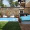 Dandy Villas Nea Roda - Melodic Waves - Private - Pool - Parking - Cellar
