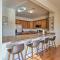 New ! Slopeside Townhome : WFH, Ski, Dine & Hike