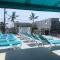 Surfcomber Motel