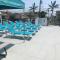 Surfcomber Motel