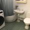 Spacious 1bdrm apartment near metro. Free parking