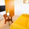 The Florens Residence near the beach with the pool, BBQ and kids playground, Zadar Diklo - Zadar