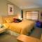 Apartment 407, Contemporary Decor