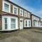 West Ealing Serviced Apts- 2 Bedroom 2 Bath Parking Near Station with Off Street Parking By 360Stays - 伊灵