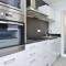 COSY WELL SITUED APARTMENT WITH SEA VIEW