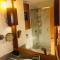 Maywood Hotel