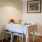 Apartments Vrbnik (879) - 瓦比尼科