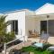 Luxurious Bungalow A2 in a quiet complex with pool 100m from the sea - Charco del Palo