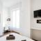 White Loft Como Central - The House Of Travelers