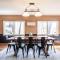 Bear View Chalet with hot tub and near Ober