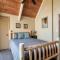 Bear View Chalet with hot tub and near Ober