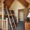 Bear View Chalet with hot tub and near Ober