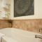 Peregrine Point 201