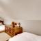 2030 Meadow Brook Lane Unit A