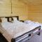 Edelweiss guesthouse, glamping and camping - Suhaia