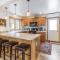 1490OAK Grandview Condo