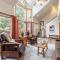 1490OAK Grandview Condo