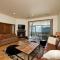 Peregrine Point 306