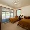 Peregrine Point 306