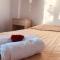 Room in Studio - Amazing 1 bed room apartment Banos and Swimming Pool - رودا