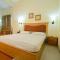 CLUB7 HOTEL