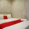 RedDoorz Plus near Kawasan Sam Poo Kong Semarang