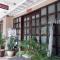RedDoorz near Waterboom Lippo Cikarang - 芝卡朗