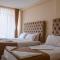Hotel Frojd - Beach Front Resort