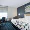 La Quinta Inn & Suites by Wyndham Manassas, VA- Dulles Airport - Manassas