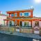 Villa Pera by Villa Plus