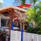 Casa Royal Palm Inn