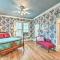 The Lilly House Historic Glen Rose Home with Porch!