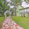 The Lilly House Historic Glen Rose Home with Porch!