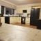 Hastings Retreat Rural barn conversions with Private Lake - Ashby-de-la-Zouch