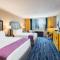 Luxe City Center Hotel