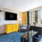 Luxe City Center Hotel
