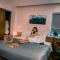 Avenis Hotel