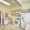half Mi to Beach and Seawall Galveston Getaway! - Galveston