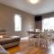 Hillcrest Luxury Apartment