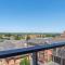 LONDON IN 15 MINS! STYLISH APARTMENT NEAR HEATHROW