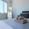 Phaedrus Living: Seaside Luxury Flat Lighthouse 74