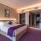 Leva Hotel and Suites, Opposite Downtown