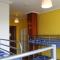 Latas Surf House