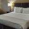 Parkwood Inn & Suites