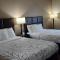 Parkwood Inn & Suites